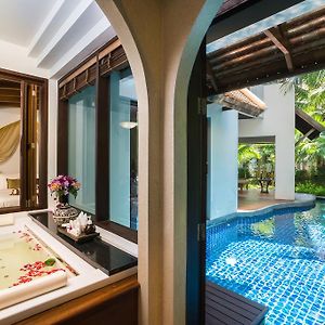 Pool Suite